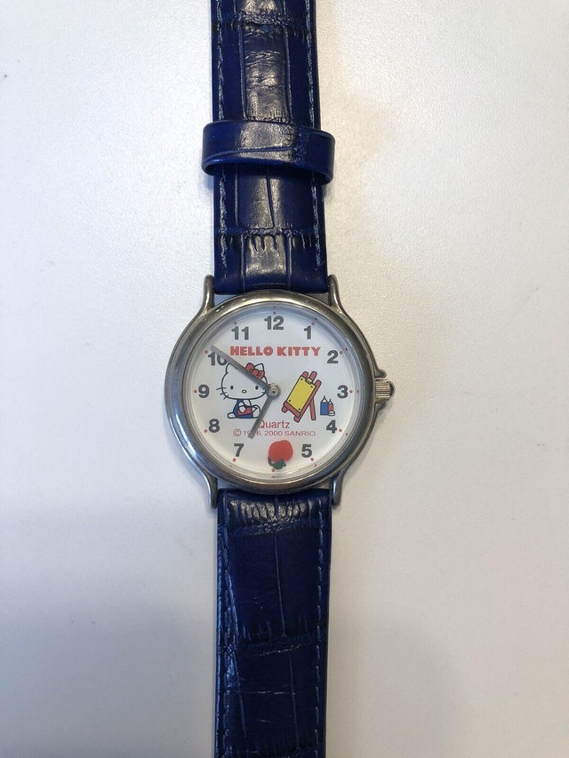 Sanrio Ladies Hello Kitty Watch with leather straps like new