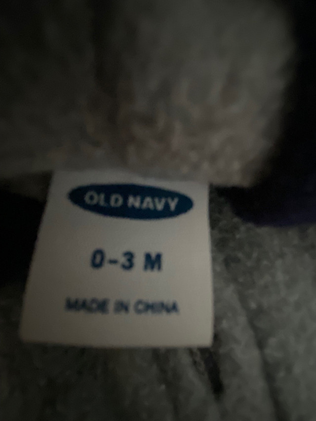 Old Navy Fleece Onsie in Clothing - 0-3 Months in Kitchener / Waterloo - Image 2