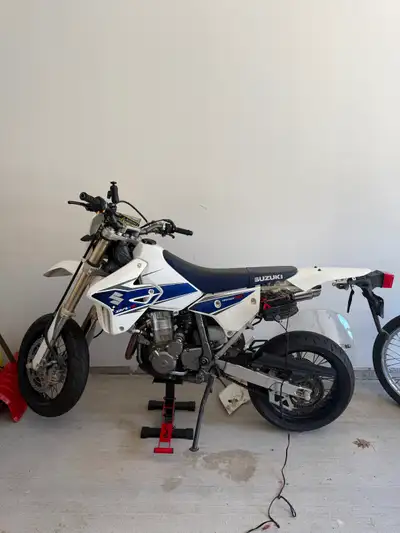 Selling my 2008 Suzuki DR-Z400SM. This bike is a blast to ride and is known for being reliable, ligh...