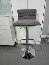 2 Grey Counter top chairs 