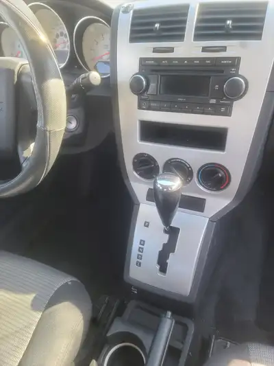 2008 Dodge Caliber New fromt Brakes, Rotors, Connector Arm No isdues with Motor, Tranny, Rearend. No...