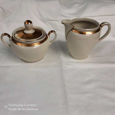 Creamer & Lidded Sugar Bavaria D&R Weissen Stadt Bone China, View more