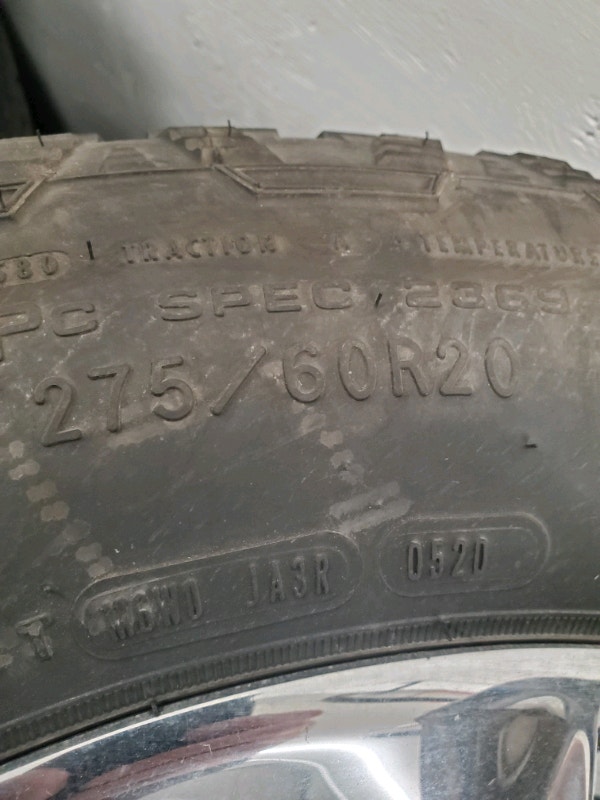 275 60 20 Goodyear Adventure Kevlar on 6 hole Chevy rims Tires & Rims Winnipeg Kijiji