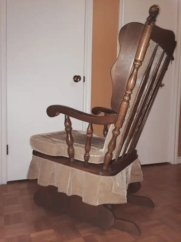 Chaise bercante-tête et base-fauteuil/lit de lit in Couches & Futons in Laval / North Shore - Image 5