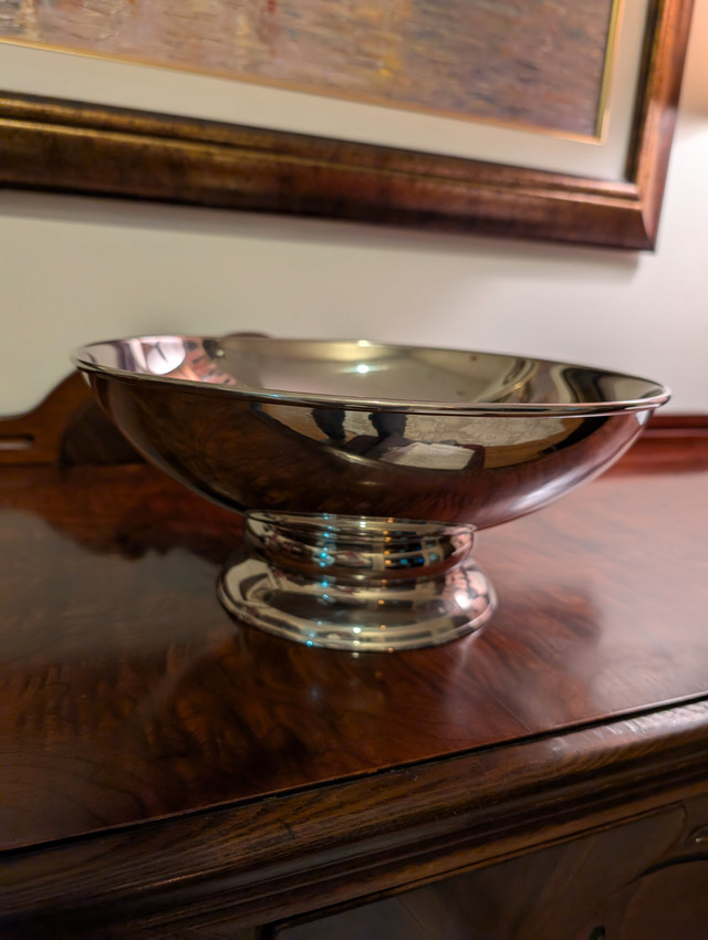 Gorgeous Decorative Pedestal Bowl from Crate and Barrel in Home Décor & Accents in Leamington