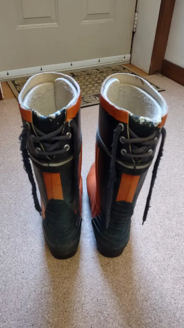 Logging Boots in Men's Shoes in Trenton - Image 4