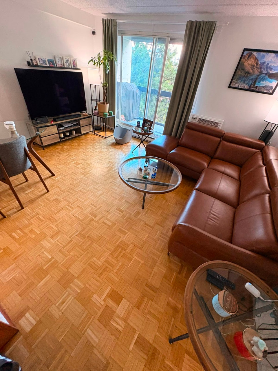Lease transfer: Apartment 5½ condo in Longueuil– $2,054 rent 2