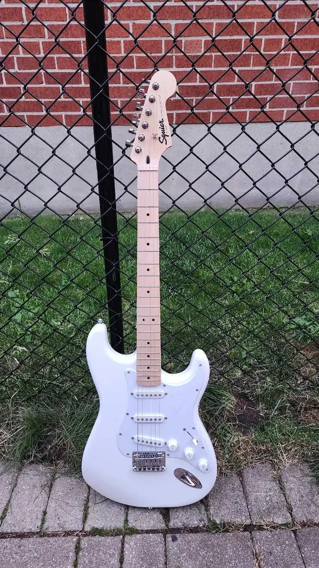 Squier Stratocaster in Guitars in City of Toronto - Image 2