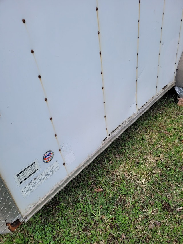 Enclosed trailer 18x7 needs some work on lower. Stand up high w Cargo & Utility Trailers