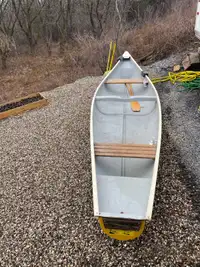 16 foot fibreglass flat back canoe 