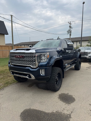 2020 GMC Sierra 2500 Denali