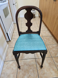 Chaise antique 