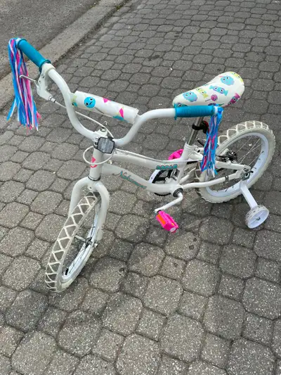 Vélo Nakamura Dream, 16 po. avec roues stabilisatrices, View more