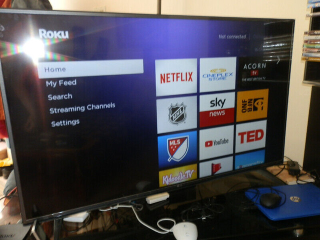 Roku Streaming Media Player (2016 Edition) in Video & TV Accessories in City of Halifax