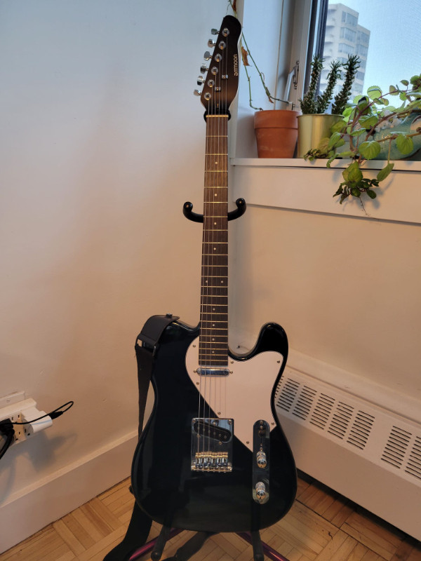 Ammoon / Btuty Telecaster (black gloss finish) in Guitars in City of Halifax