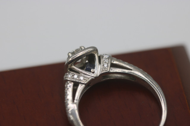 14KT White Gold Engagement Ring (#I-4864) in Jewellery & Watches in City of Halifax - Image 4
