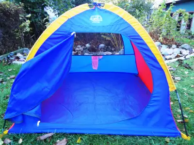 45 IN. L. X 45 IN. W. X 34 IN. AT HIGHEST CENTRE POINT , GREAT FOR SHADE AT THE BEACH FOR BABIES OR...