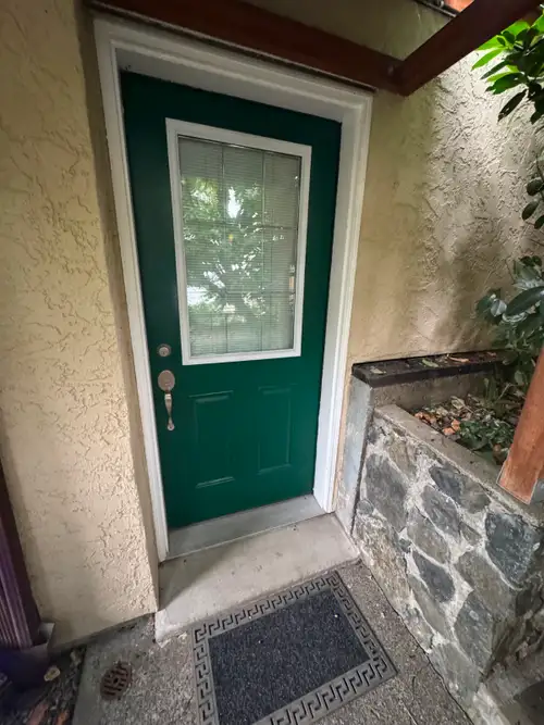 Bright and cozy 1 bdr suite. Central location to all amenities and bus routes. Safe and quiet neighb...