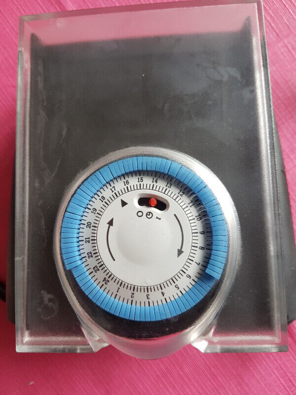 OUTDOOR TIMER  (SWIMMING POOL , HEAVY DUTY LIGHTS, OTHER USES) dans Autre  à Laval/Rive Nord - Image 2