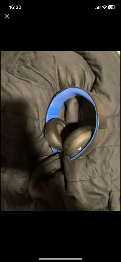 Original PS4 headset Bluetooth Never used