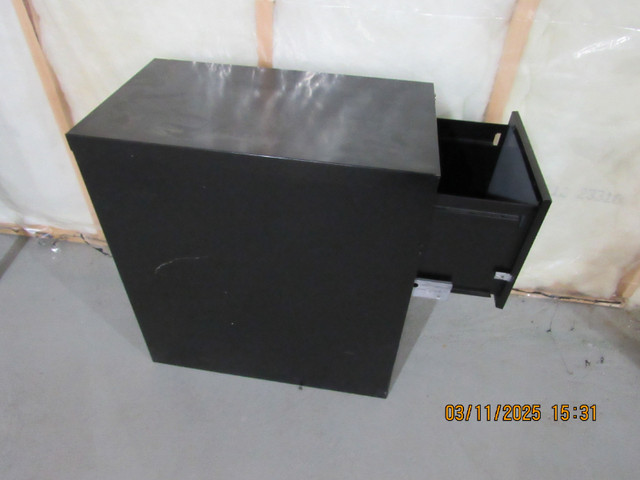 2 DRAWER LETTER FILING CABINET in Other in Red Deer - Image 3