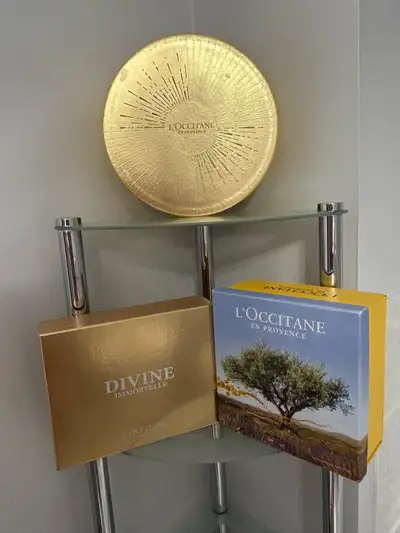 L’Occitane en Provence boxes, View more