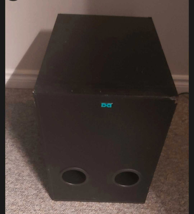 Powered subwoofer  in Speakers in Stratford