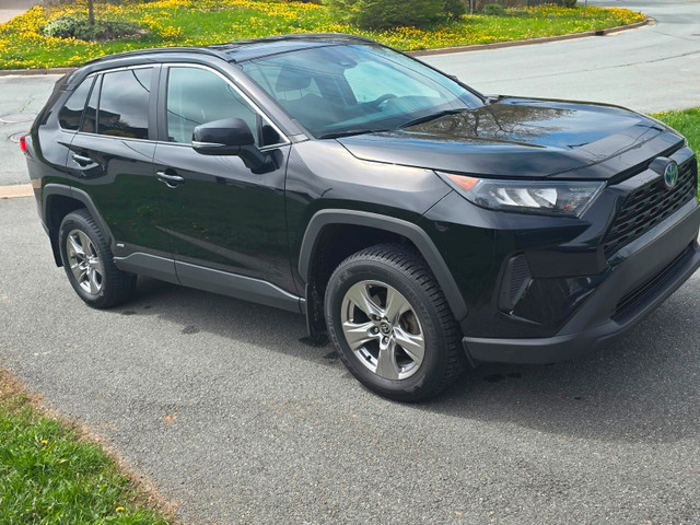2022 Toyota Rav4 Hybrid LE AWD 155k in Cars & Trucks in City of Halifax - Image 3