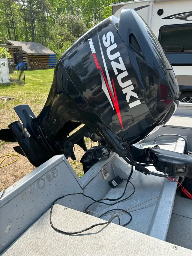 18’ Crestliner Canadian in Powerboats & Motorboats in Winnipeg - Image 7