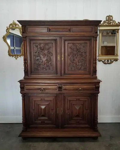 Exceptional cabinet / Hutch Truly stunning Large piece This piece dates between 1880-1890 In beautif...