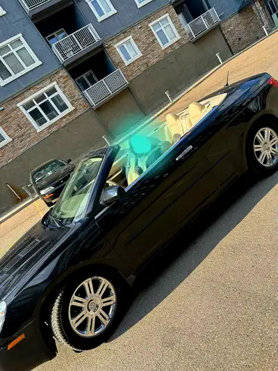 Cruise your way into the summer with this nice 2008 Chrysler Sebring Convertible. Low mileage for a...