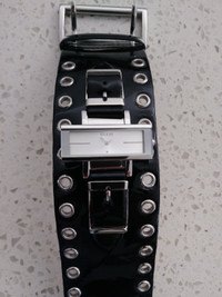 GUESS BLACK BUCKLE WATCH