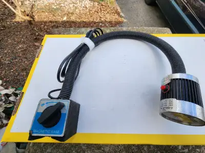 First $75 cash Firm takes one. I sm not looking for any offers. For sale a Magnetic Base Work Light...