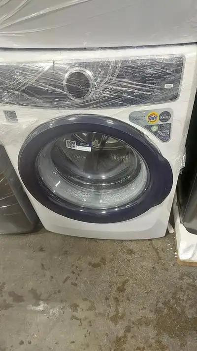 Weekend Deal | Washer Electrolux 5.2 Cu Ft Front Load, View more