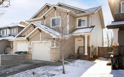 2 story home nestled in the Sienna neighborhood. main floor includes hardwood and tile flooring, a f...