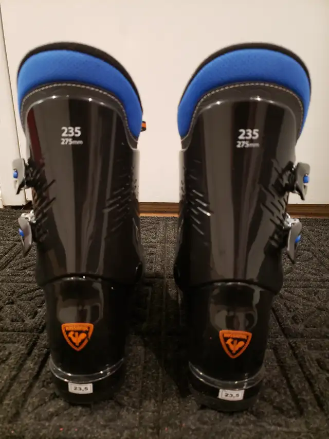 Kids ski boots for sale in Ski in Calgary - Image 4