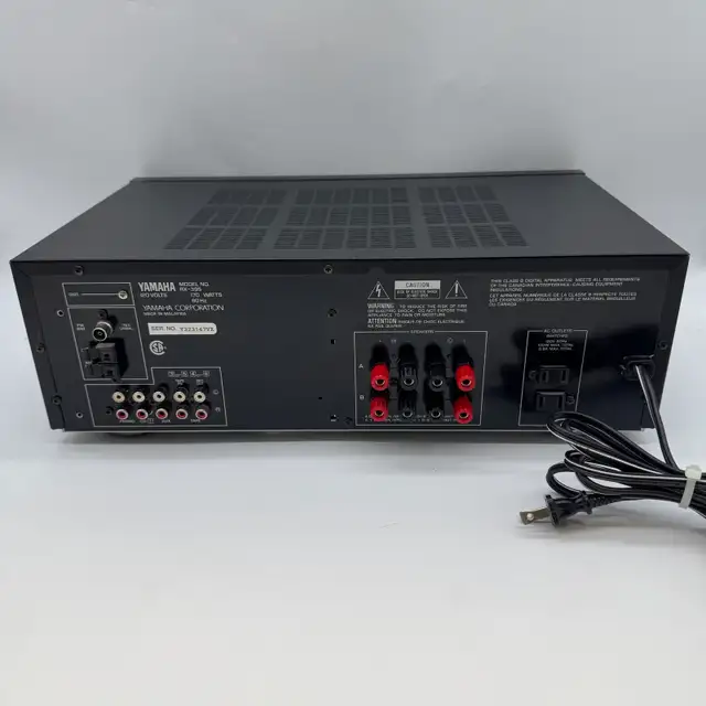Yamaha RX-395 Stereo Receiver Reciever 2-Chan Receiver Phono Tes in Stereo Systems & Home Theatre in City of Toronto - Image 7