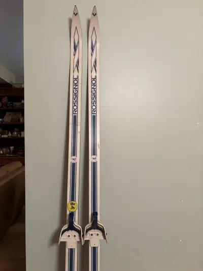 Rossignol Cross Country 3 Pin Skis (200 cm)+poles, View more