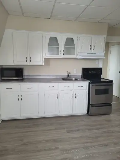 IF THE AD IS UP; IT'S AVAILABLE. * This unit is in Woodstock, Ontario.* For some reason, the map may...