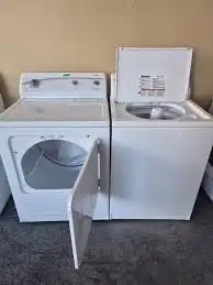 Laveuse sécheuse fonctionne 295$ possibilité de livraison , View more