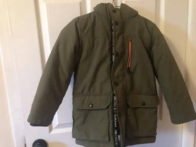 Boy’s winter jacket, size 5 , LC WAIKIKI in Kids & Youth in Calgary - Image 6