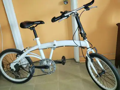 Velo pliable Ross Bicycle roue 20". Vitesses à réparer