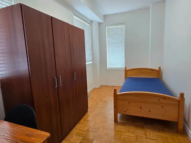 Room for Rent / North York / York Uni. Village