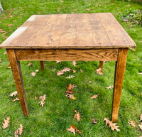 Table antique en bois (prix négociable)