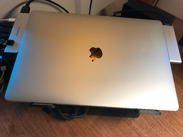 Ordinateur MacBook Pro 15" de 2017 i7 16 Go de RAM (H1X 1N8) in Laptops in City of Montréal - Image 2
