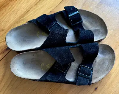 Birkenstock Leather  Sandals Men’s (Size-42) Women’s (Size-10)