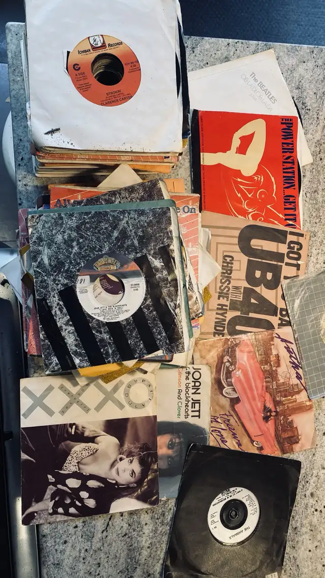 45s records 64396544531202122