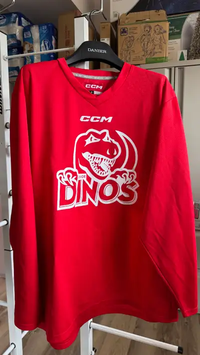 New Hockey Jersey Adult Size M, View more