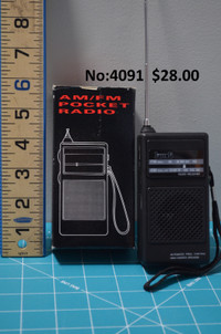 Radio transistor AM FM avec boîte