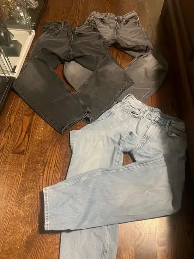 Baggy jeans, View more